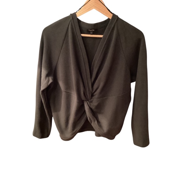 Massimo Dutti Green Twist Front Top, Size Small, Relaxed Fit - Picture 2 of 12